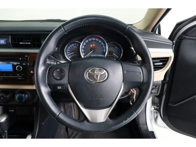 Toyota Altis 1.6 G ปี 2016 สีบรอนซ์เงิน เกียร์อัตโนมัติ รูปที่ 6